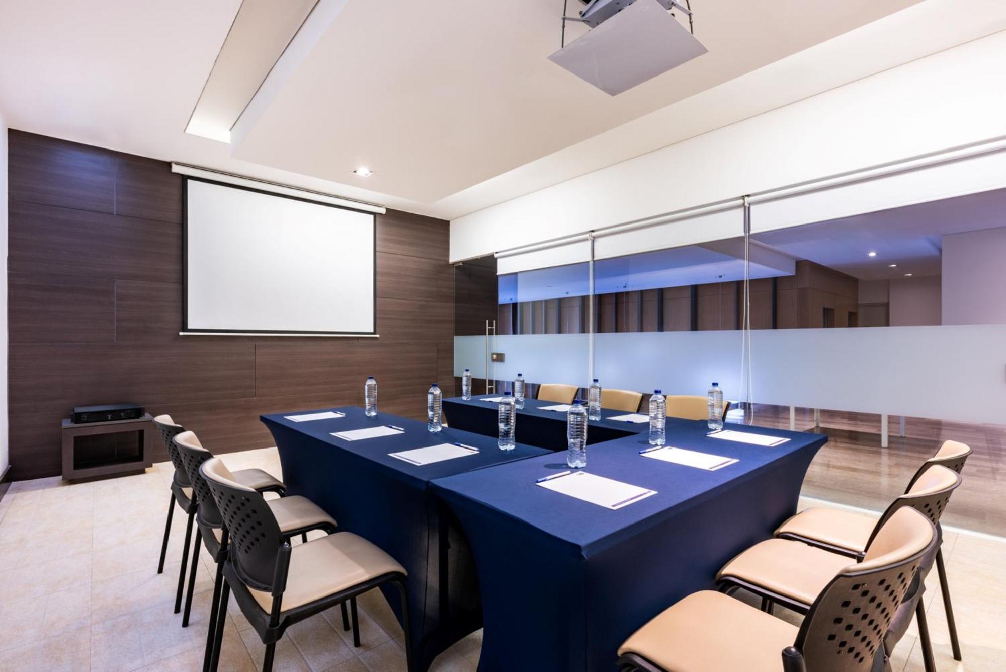 Holiday Inn Express - Cartagena Bocagrande By Ihg Exterior foto
